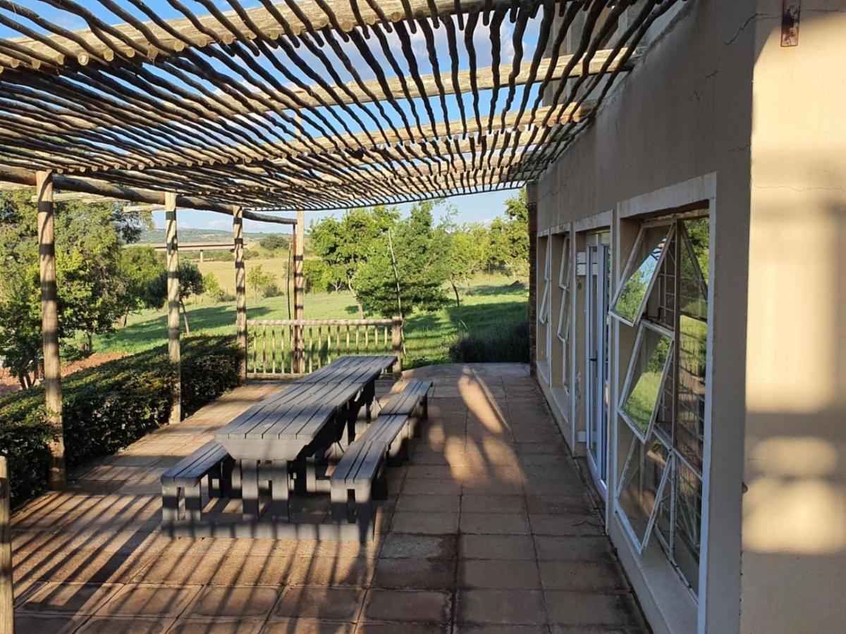 Koi Inn Hartbeespoort Buitenkant foto