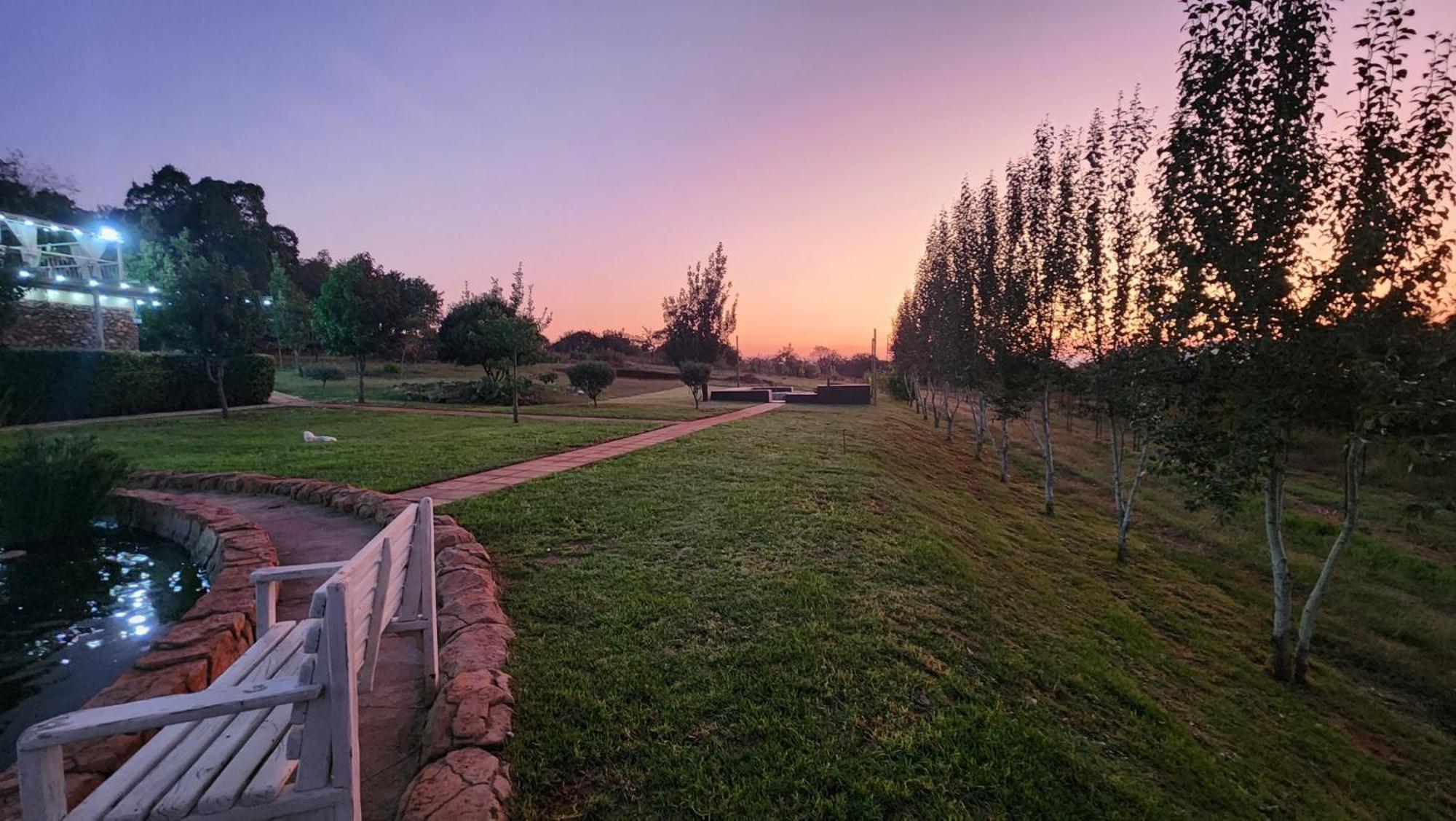 Koi Inn Hartbeespoort Buitenkant foto