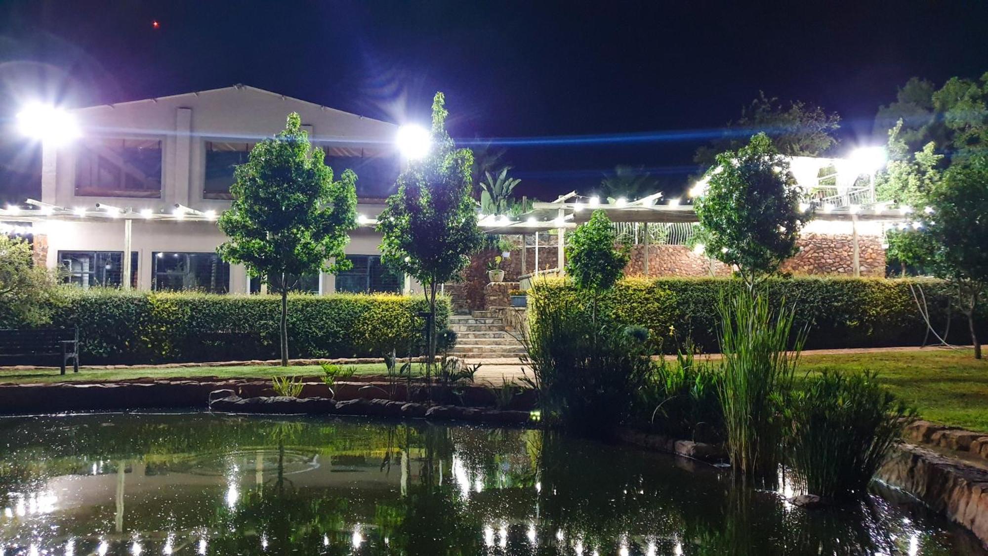 Koi Inn Hartbeespoort Buitenkant foto