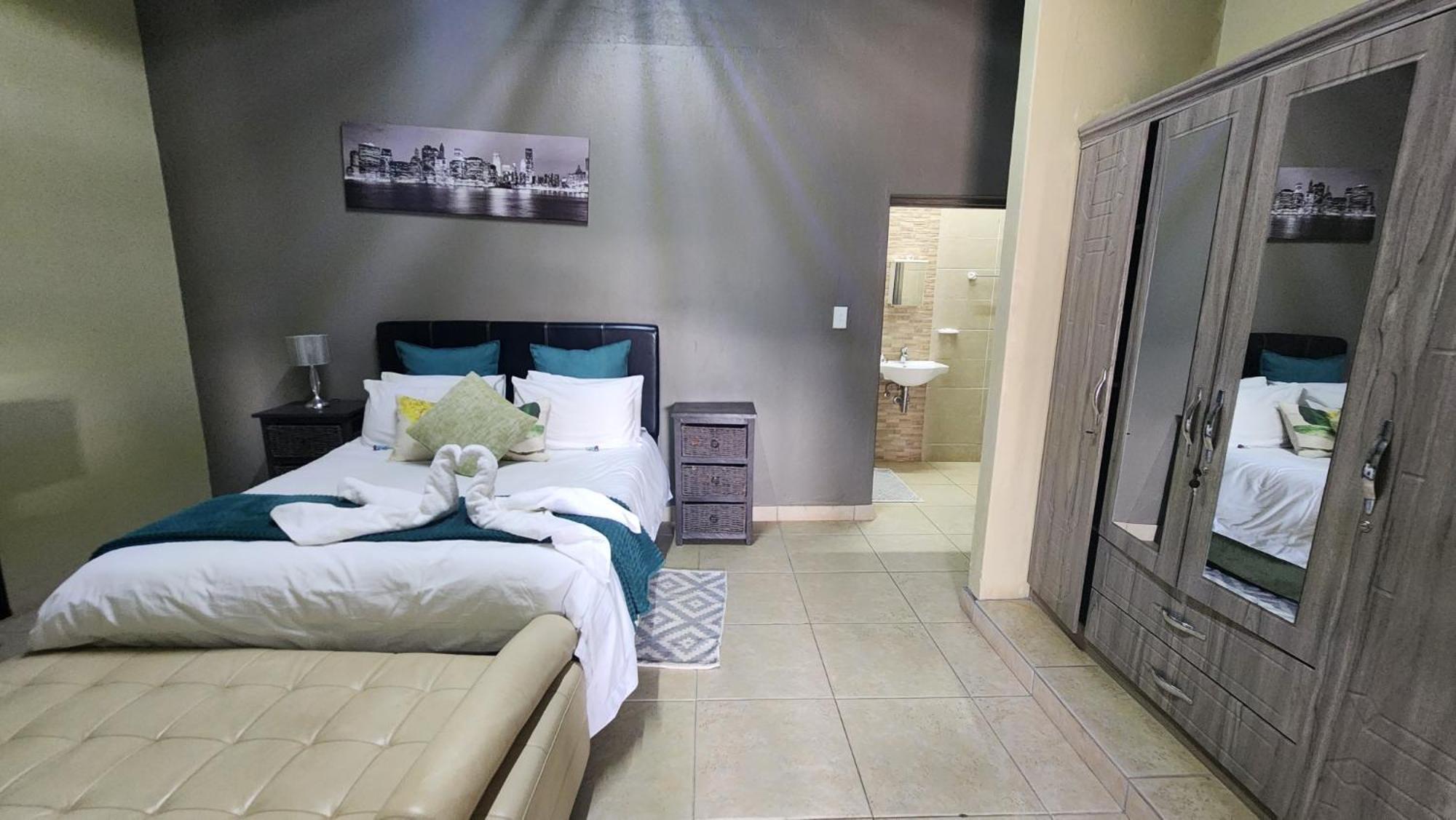 Koi Inn Hartbeespoort Buitenkant foto